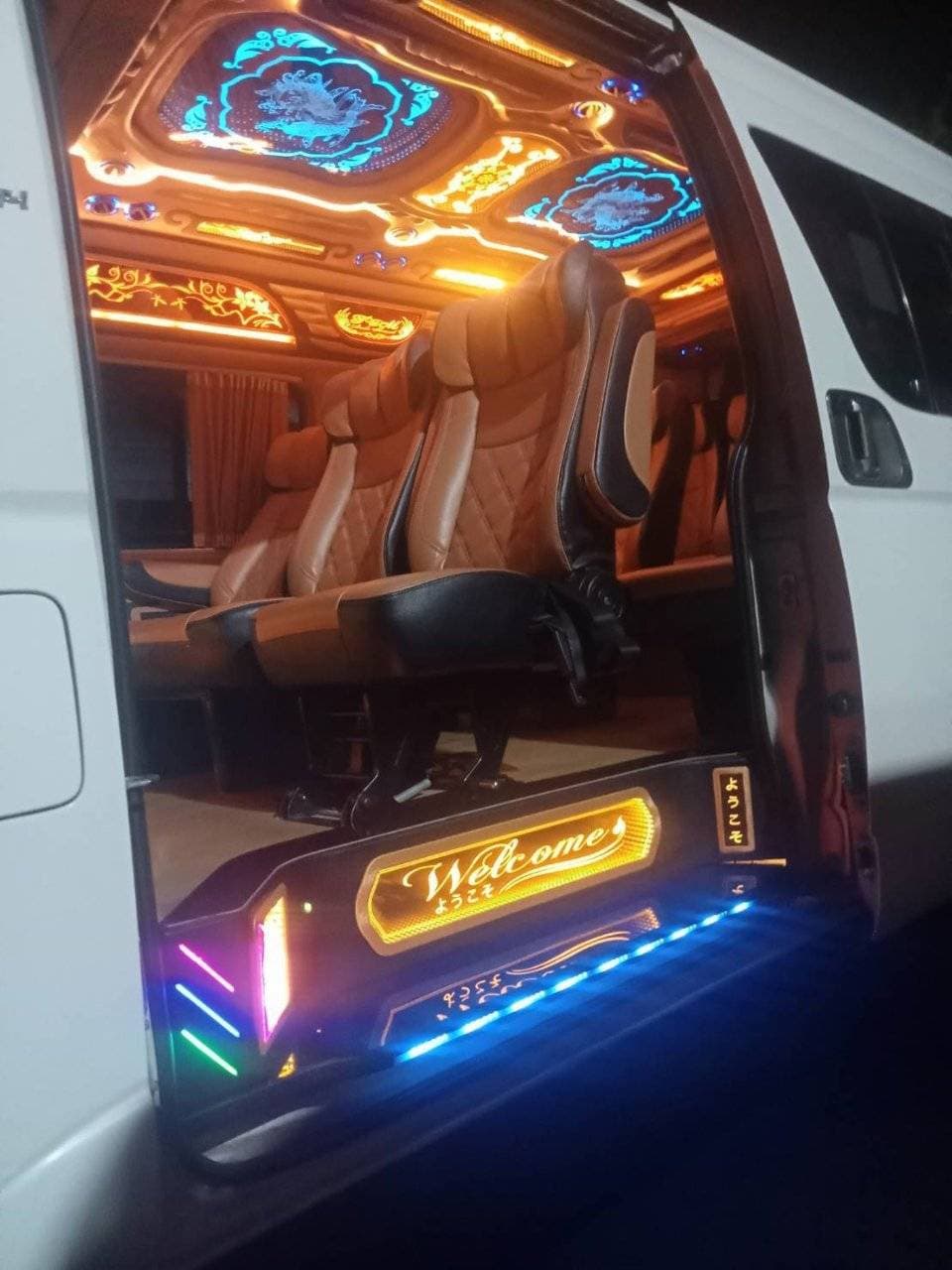 รถตู้ 10 ที่นั่ง 19