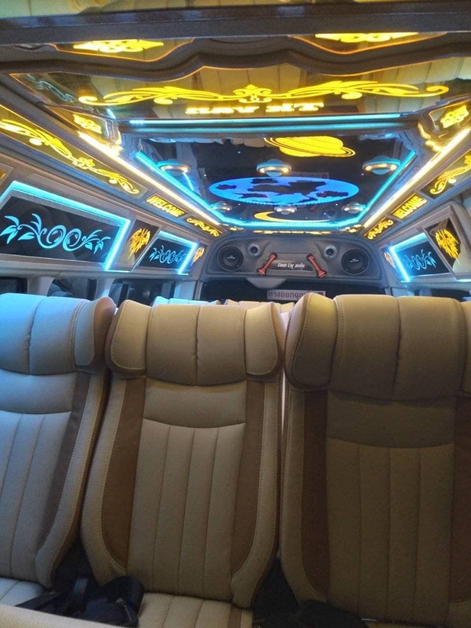 รถตู้ใหญ่ 10