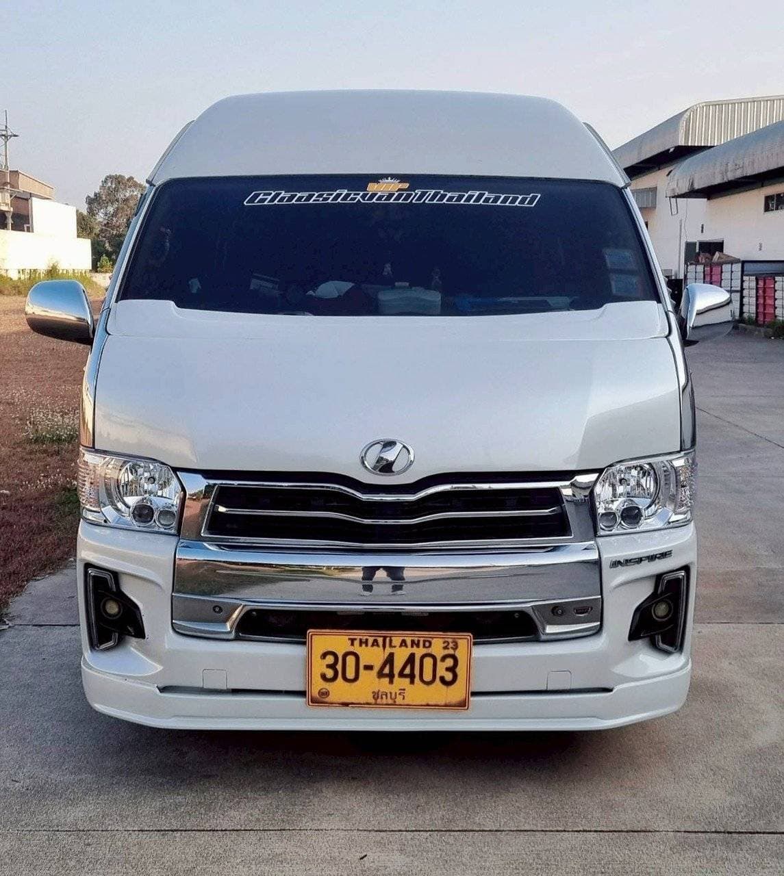 รถตู้ใหญ่ 12