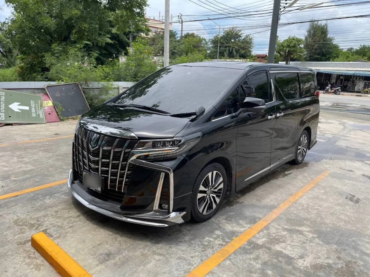 รถตู้ VIP + Alphard 16